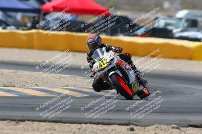 media/Apr-10-2022-SoCal Trackdays (Sun) [[f104b12566]]/Turn 2 (1135am)/